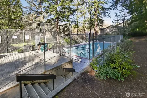 12206 NE 147th Place Kirkland WA 98034