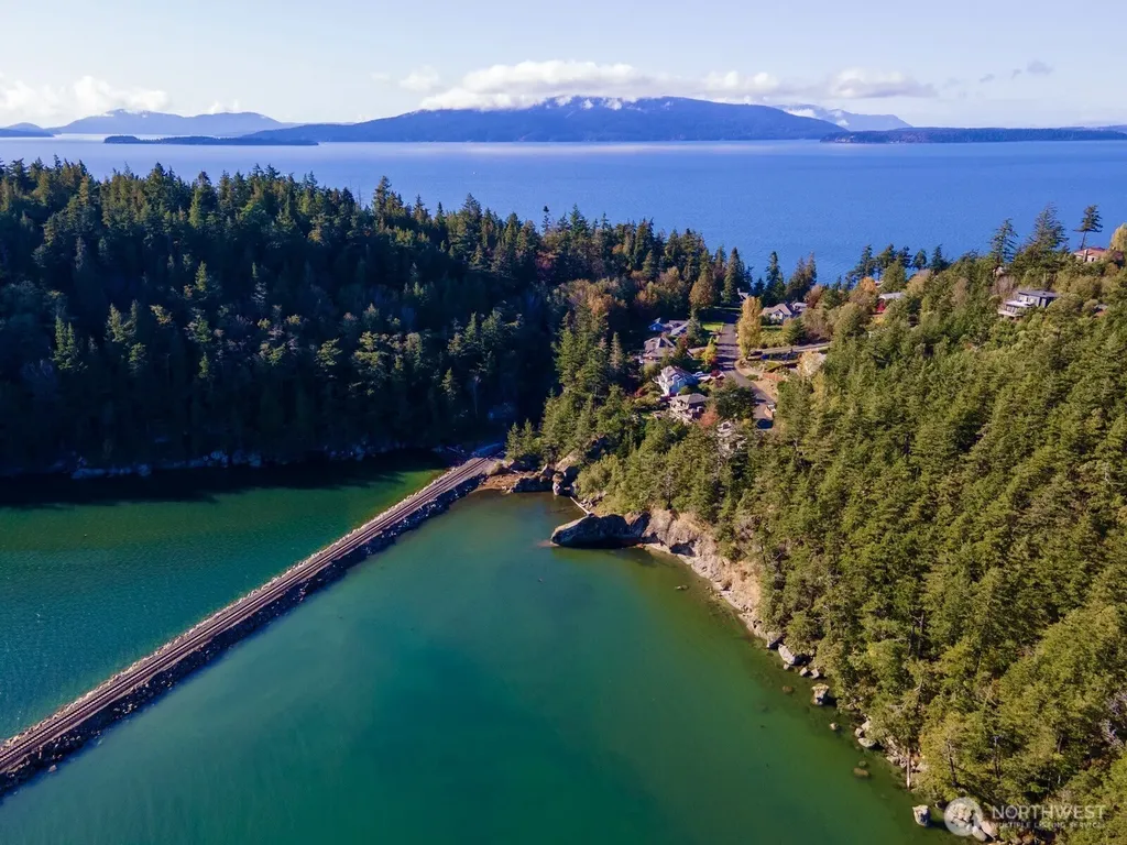 417 Arbutus Place Bellingham WA 98225