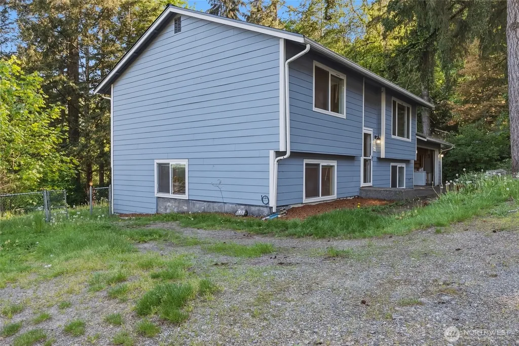 71 NE Lorrain Court Belfair WA 98528