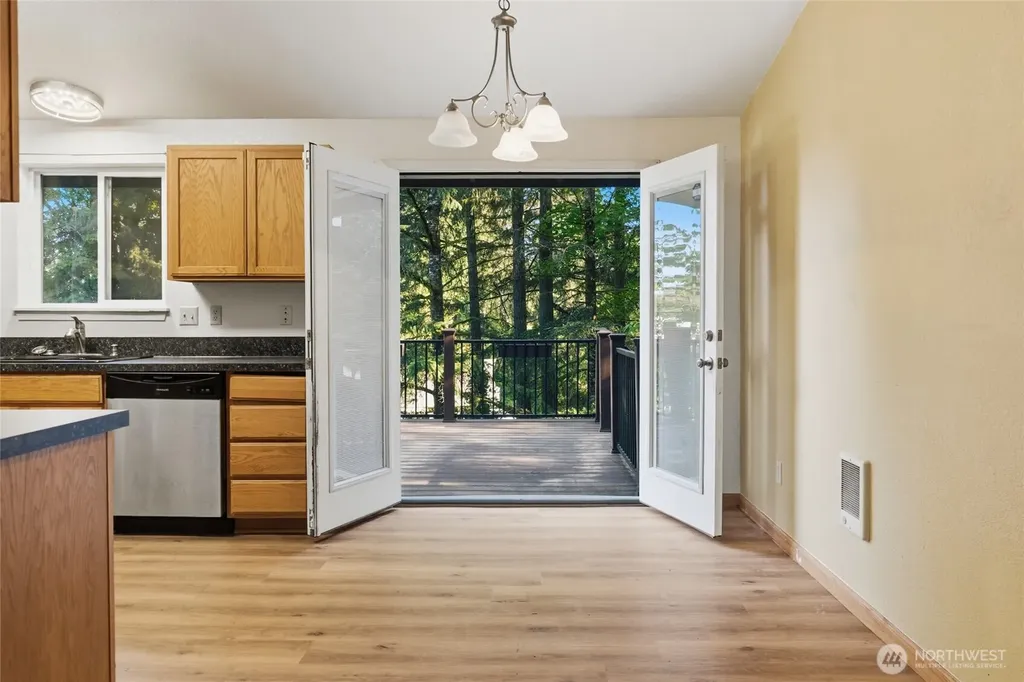 71 NE Lorrain Court Belfair WA 98528