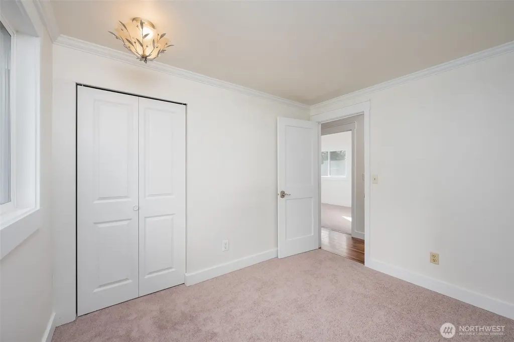 11619 NE 97th Street Kirkland WA 98033