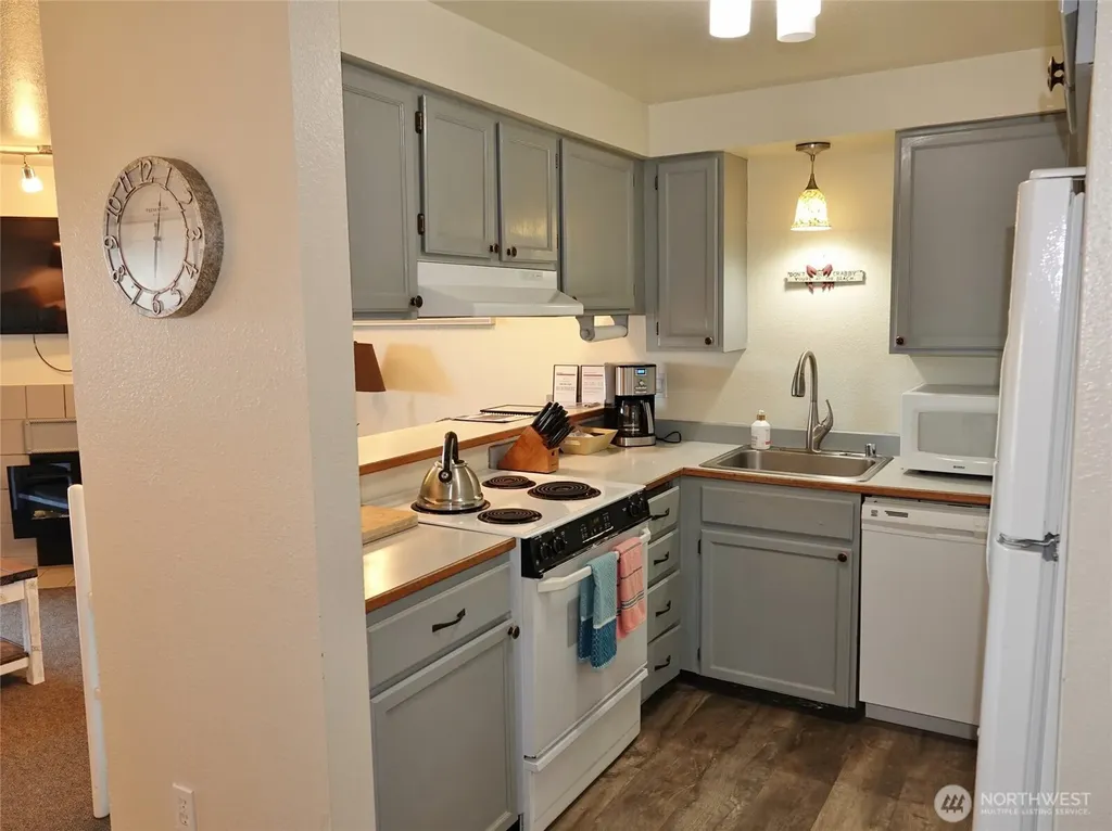 835 Ocean Shores Boulevard NW Ocean Shores WA 98569