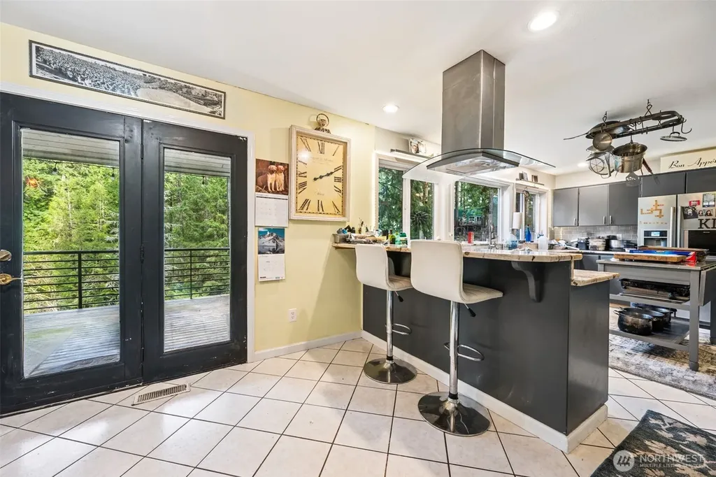 1030 E Saint Andrews Street Shelton WA 98584