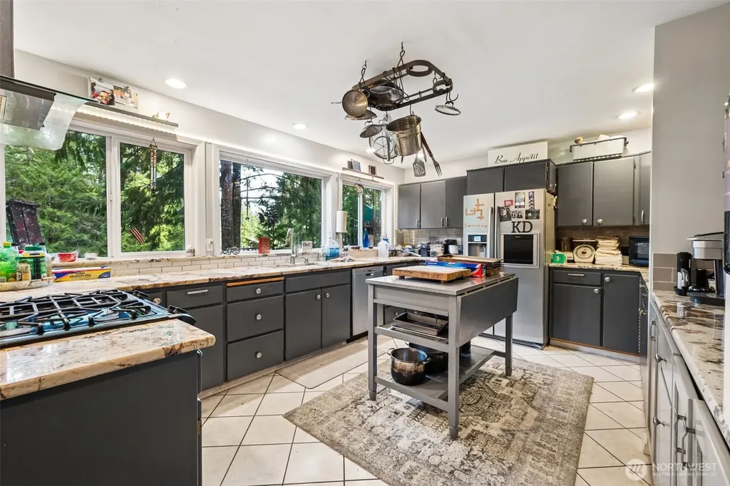 1030 E Saint Andrews Street Shelton WA 98584