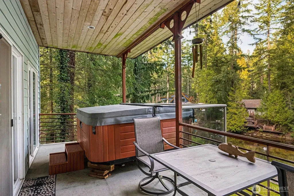 1030 E Saint Andrews Street Shelton WA 98584