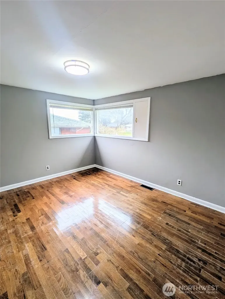1740 6th Street Oak Harbor WA 98277