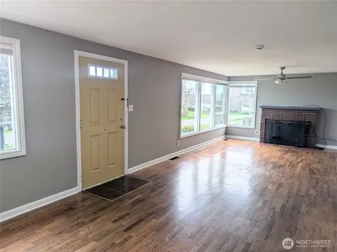 1740 6th Street Oak Harbor WA 98277