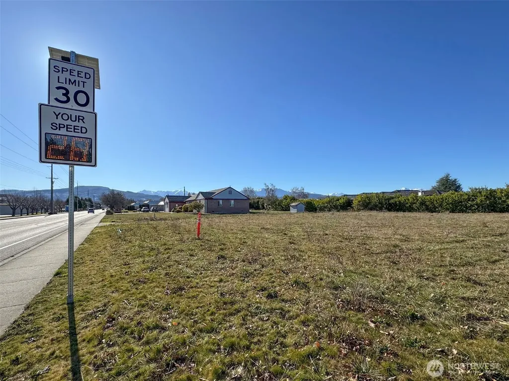 955 N 5th Avenue Sequim WA 98382