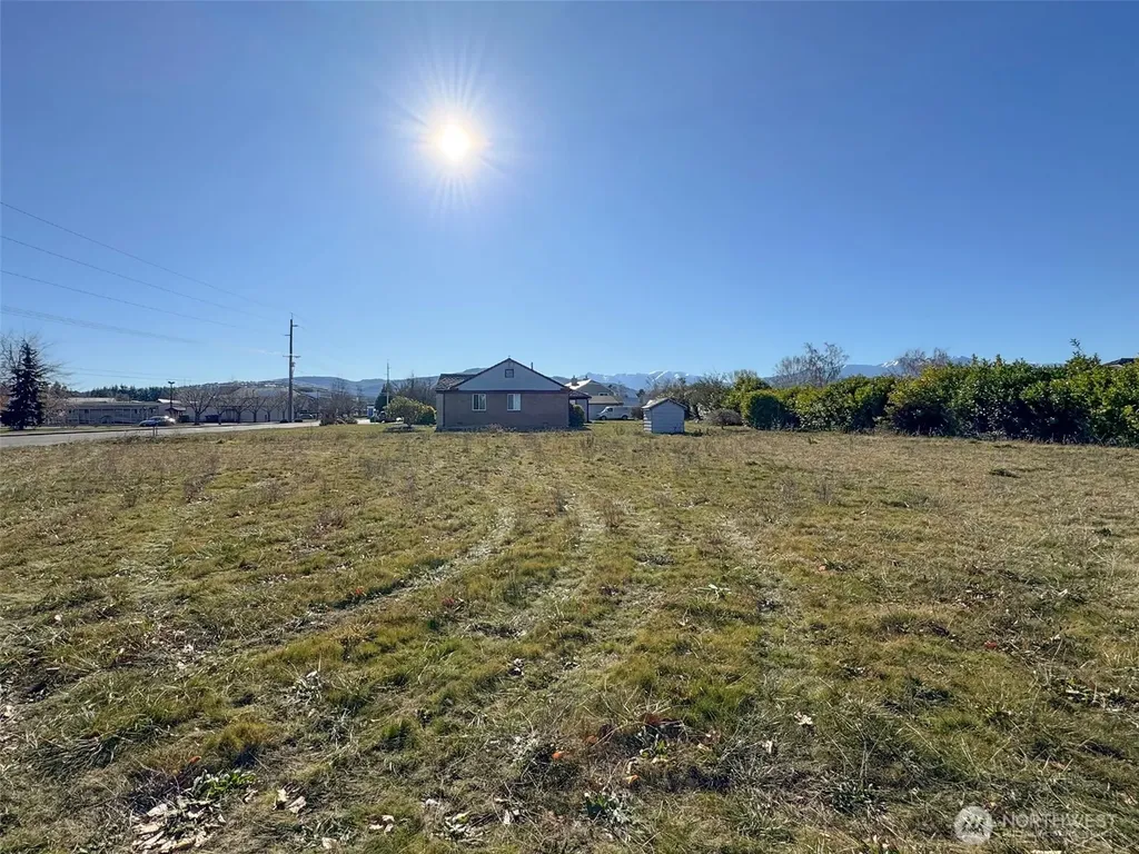 955 N 5th Avenue Sequim WA 98382