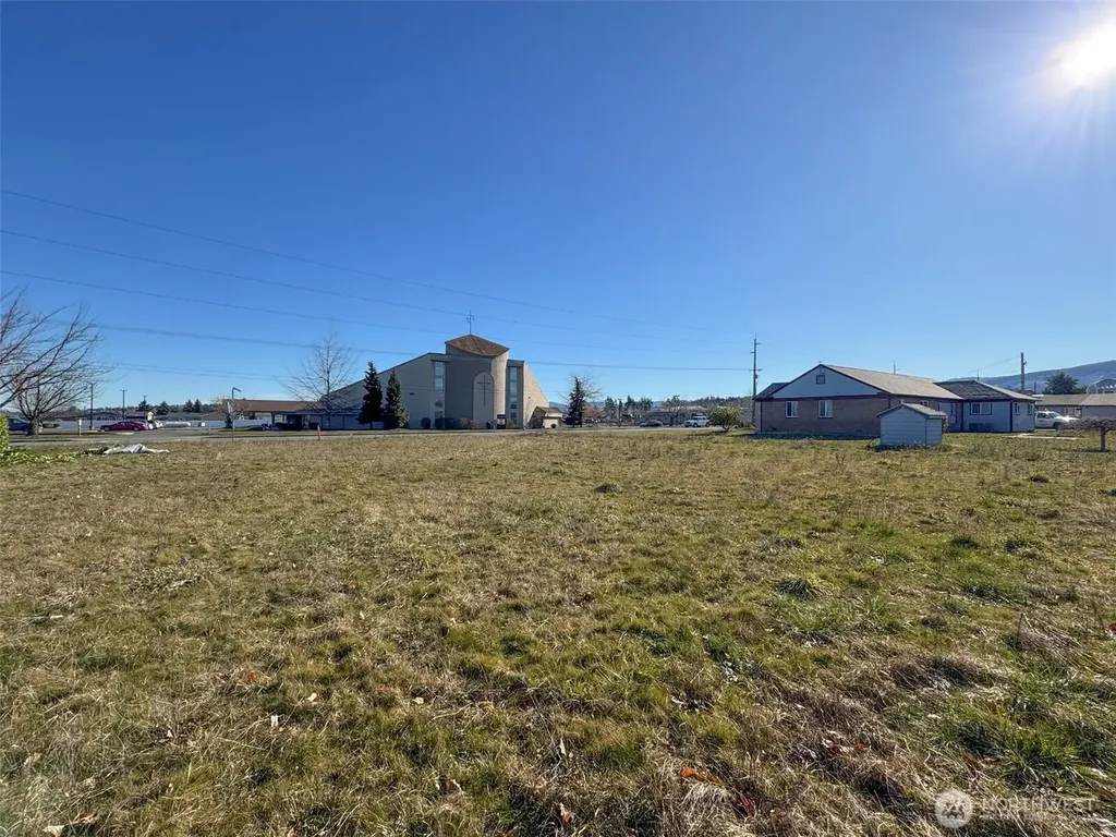 955 N 5th Avenue Sequim WA 98382