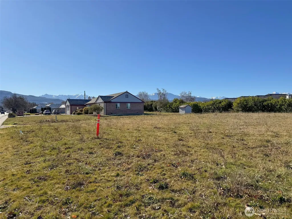 955 N 5th Avenue Sequim WA 98382