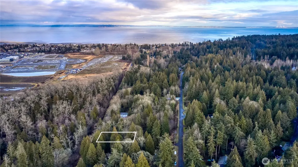 25 Roosevelt Road Point Roberts WA 98281