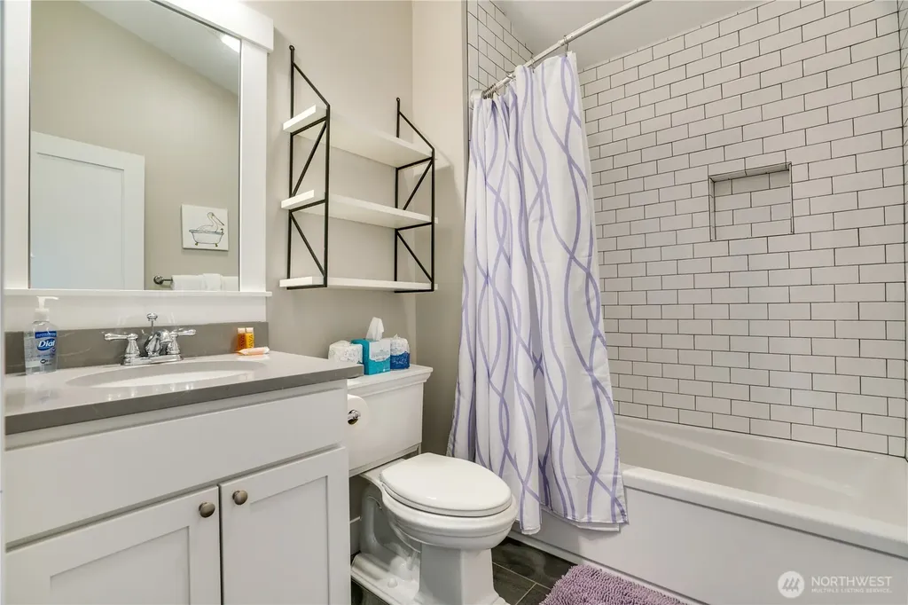74 Elk Creek Loop Pacific Beach WA 98571