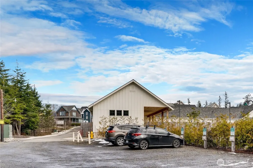 74 Elk Creek Loop Pacific Beach WA 98571