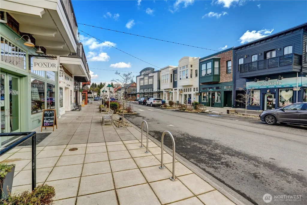 74 Elk Creek Loop Pacific Beach WA 98571