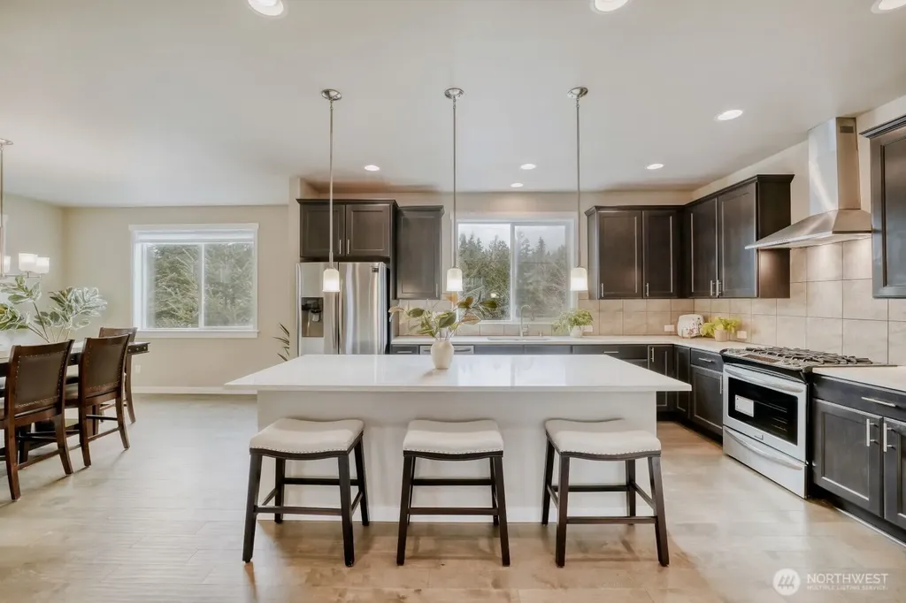 4764 244th Ct SE Sammamish WA 98029