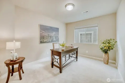 4764 244th Ct SE Sammamish WA 98029