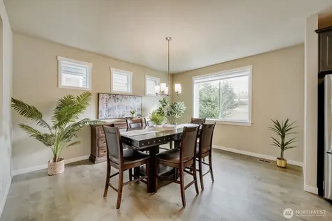 4764 244th Ct SE Sammamish WA 98029