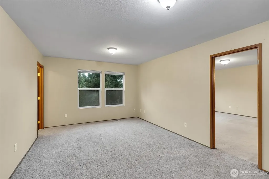 831 SW 364th Place Federal Way WA 98023