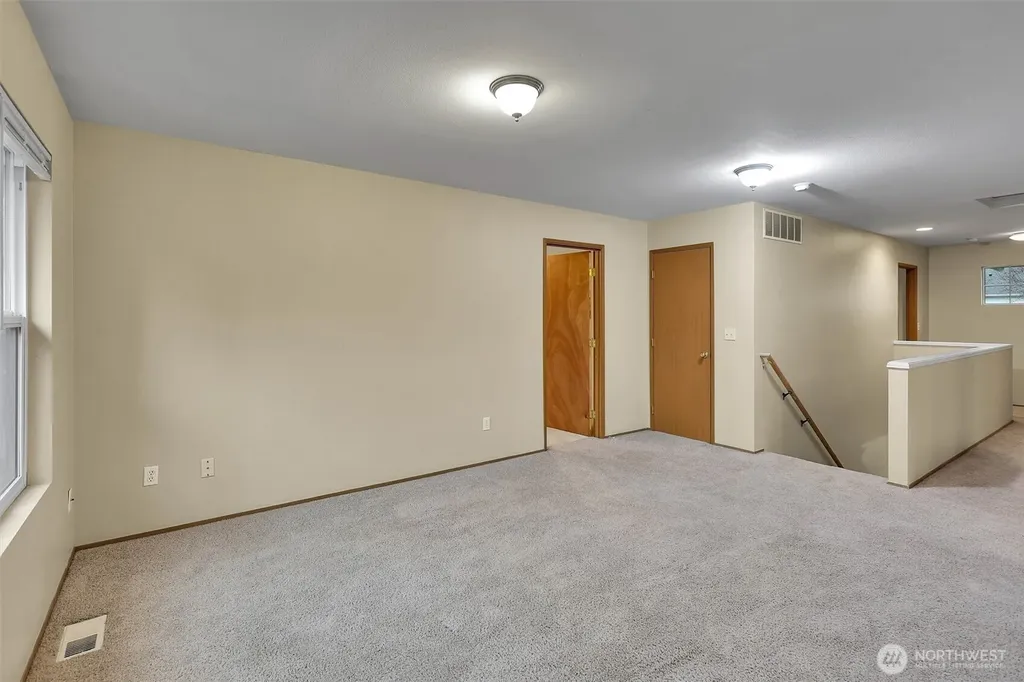 831 SW 364th Place Federal Way WA 98023