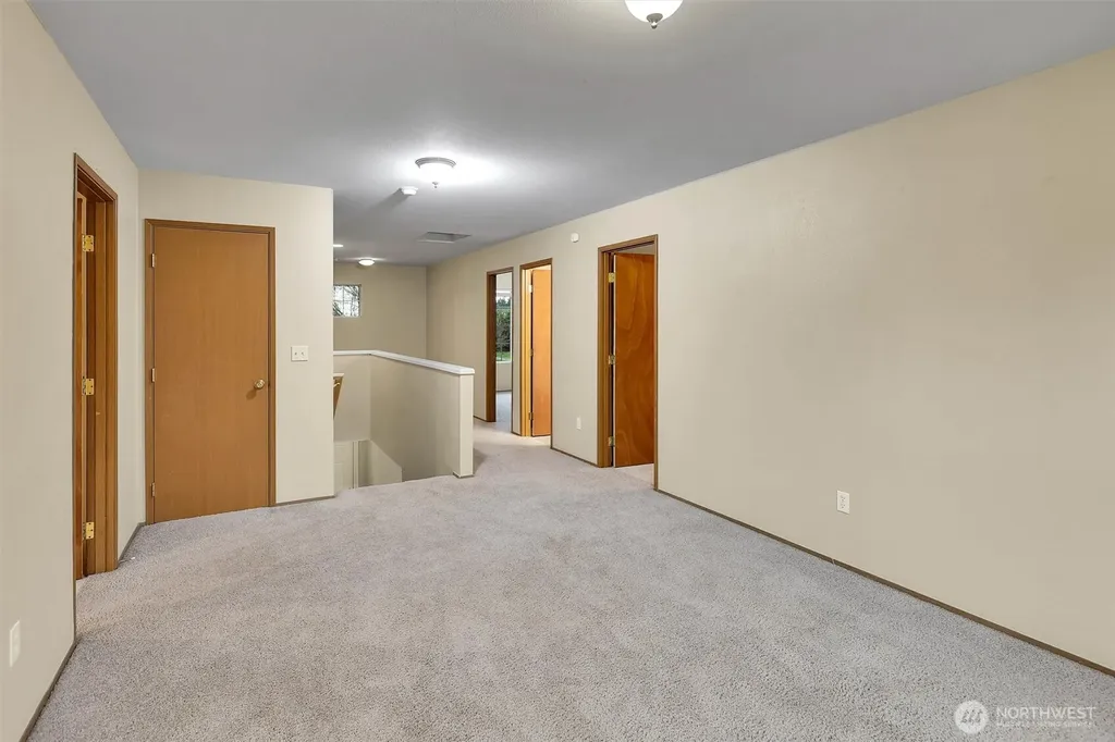831 SW 364th Place Federal Way WA 98023