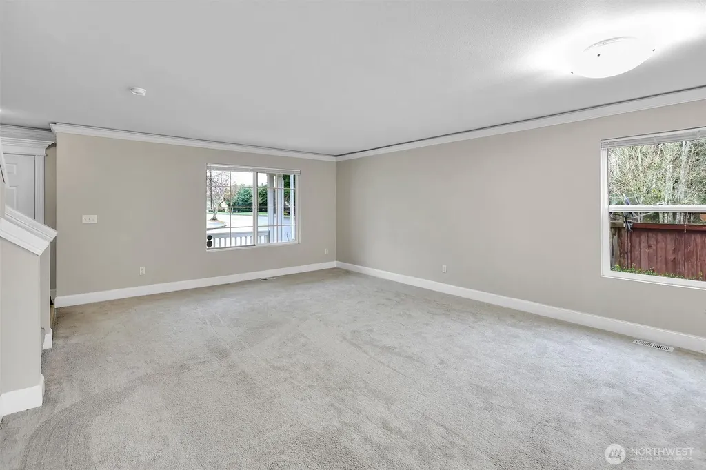 831 SW 364th Place Federal Way WA 98023