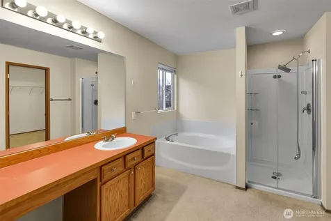 831 SW 364th Place Federal Way WA 98023
