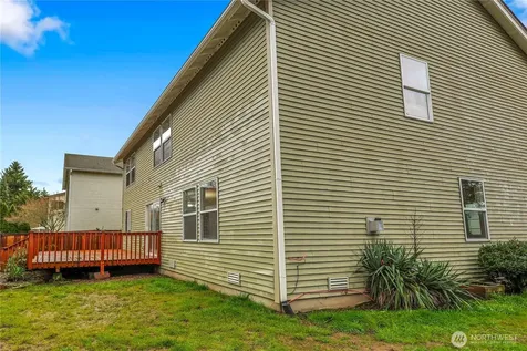 831 SW 364th Place Federal Way WA 98023