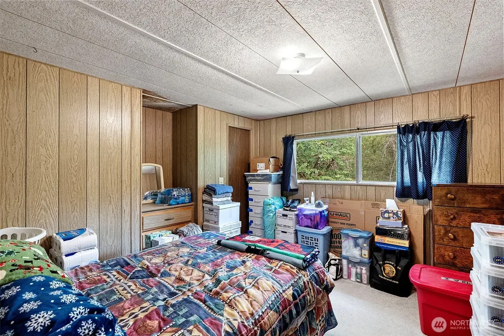 4213 SE Salmonberry Road Port Orchard WA 98366