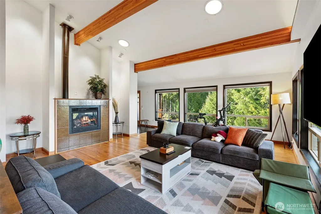 341 E Olympic Vista Drive Union WA 98592