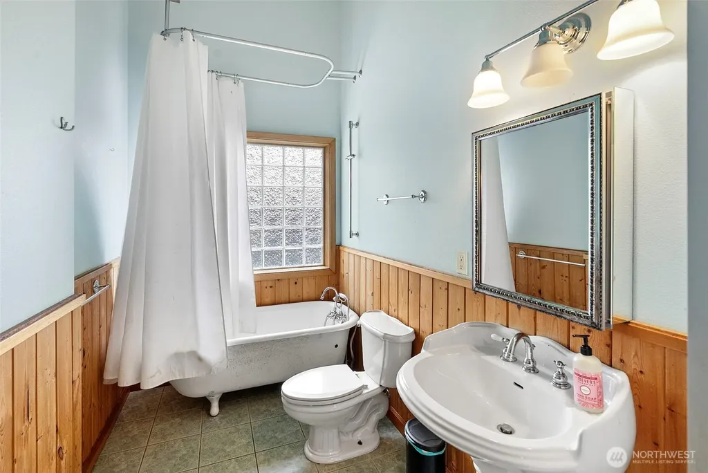 341 E Olympic Vista Drive Union WA 98592