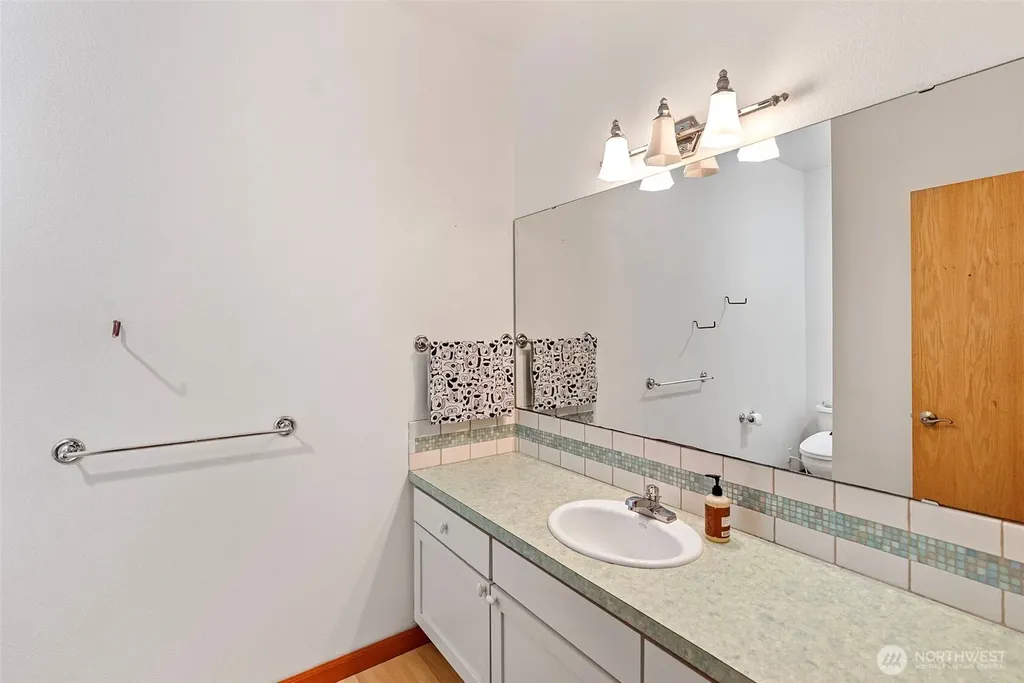 341 E Olympic Vista Drive Union WA 98592