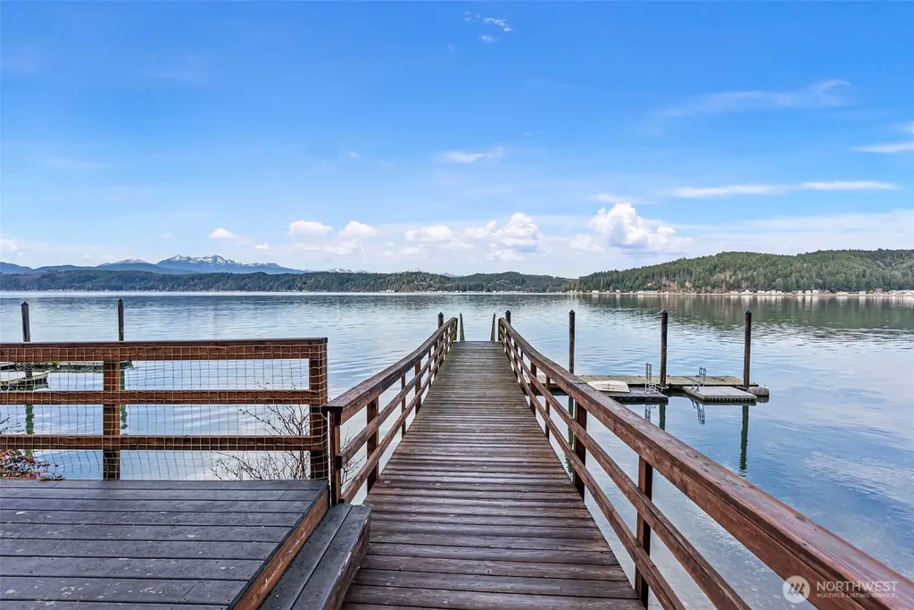341 E Olympic Vista Drive Union WA 98592