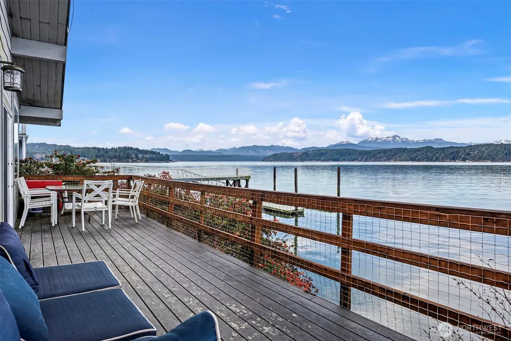 341 E Olympic Vista Drive Union WA 98592
