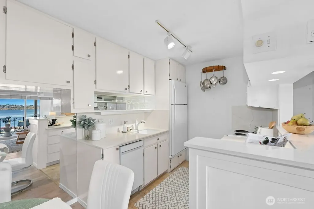 65 Kirkland Kirkland WA 98034
