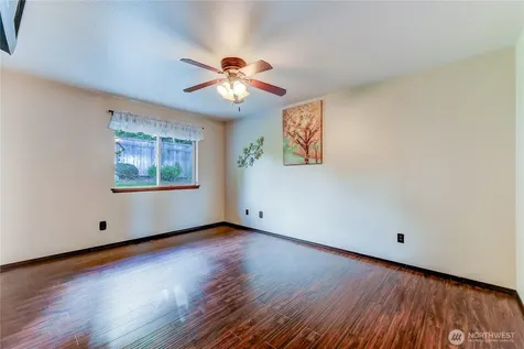 3315 18th Street Pl SW Puyallup WA 98373