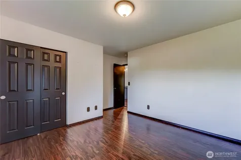 3315 18th Street Pl SW Puyallup WA 98373