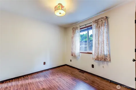 3315 18th Street Pl SW Puyallup WA 98373