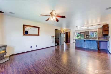 3315 18th Street Pl SW Puyallup WA 98373