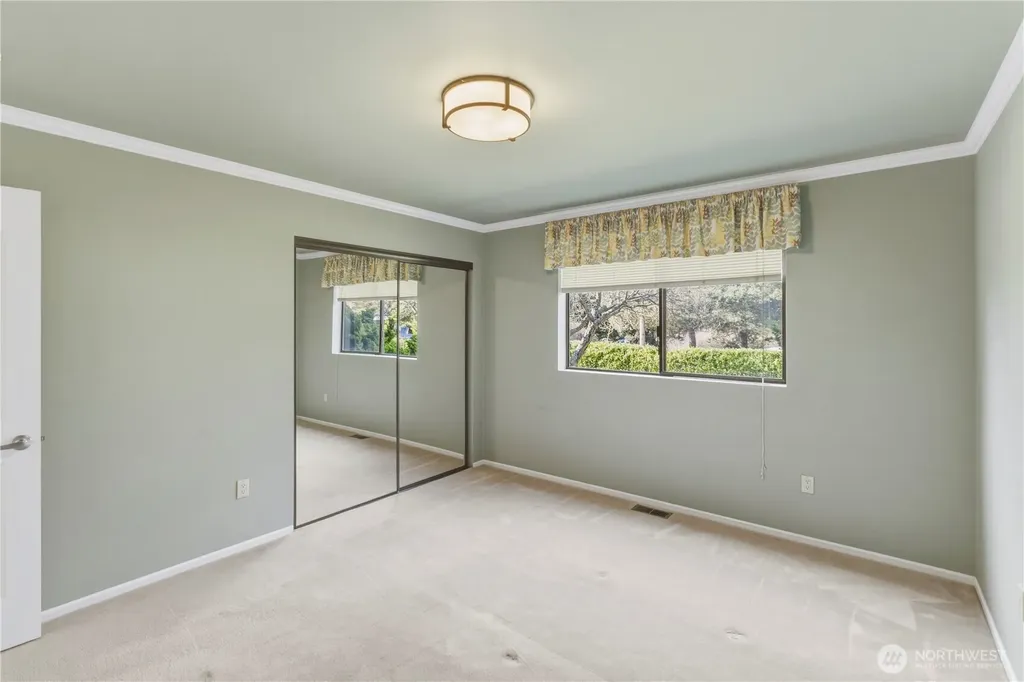 3506 Haines Street Port Townsend WA 98368