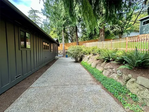 8920 168th Avenue NE Redmond WA 98052