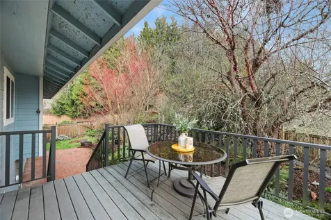 3929 205th Place SW Lynnwood WA 98036