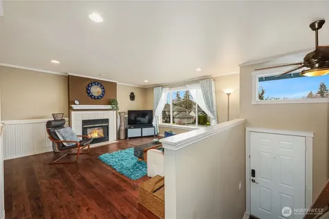 3929 205th Place SW Lynnwood WA 98036