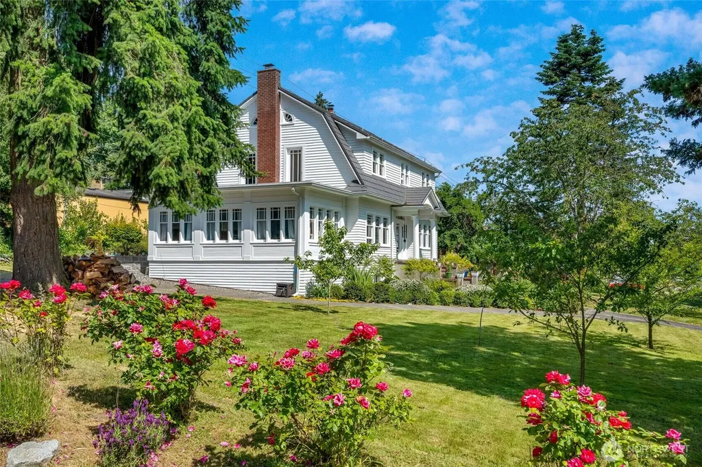 4918 S 3rd Avenue Everett WA 98203