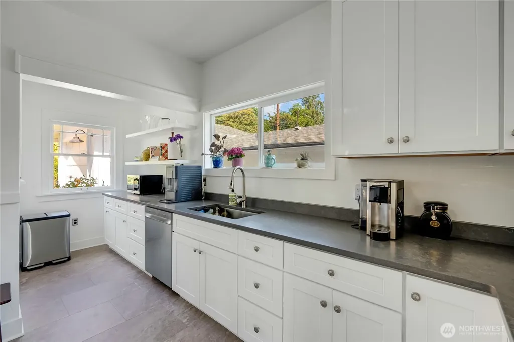 4918 S 3rd Avenue Everett WA 98203