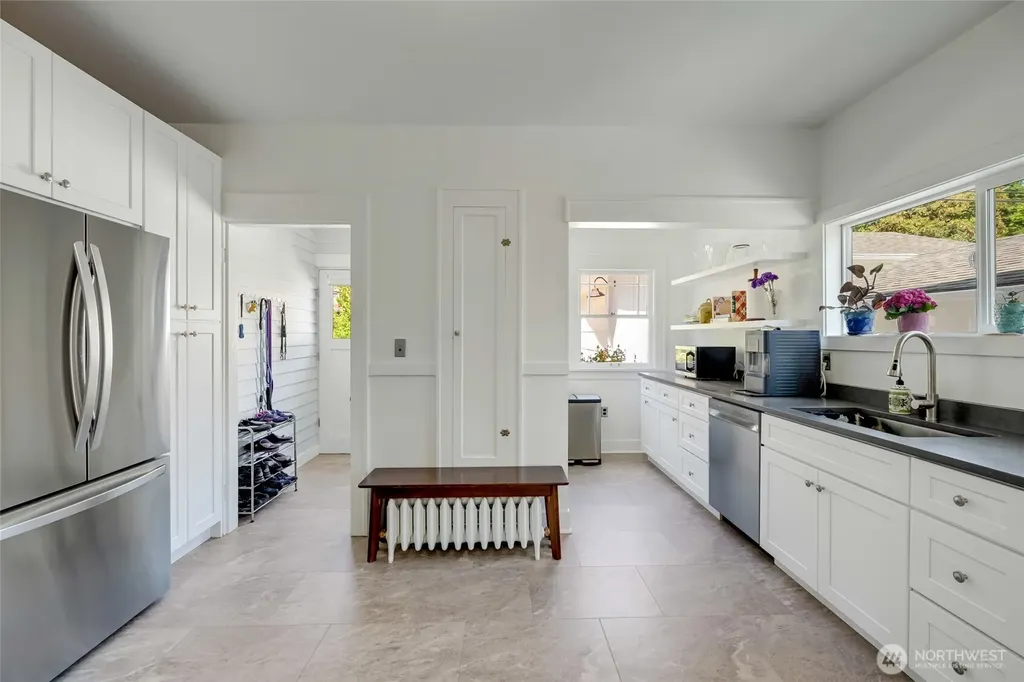 4918 S 3rd Avenue Everett WA 98203