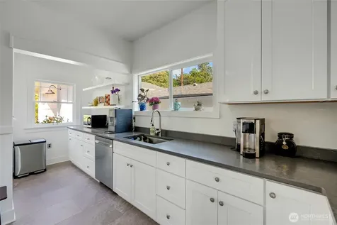 4918 S 3rd Avenue Everett WA 98203