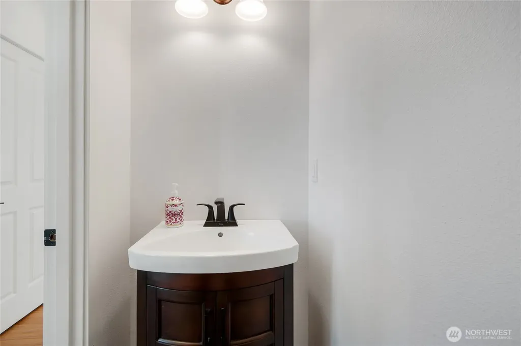 758 Tufts Avenue E Port Orchard WA 98366
