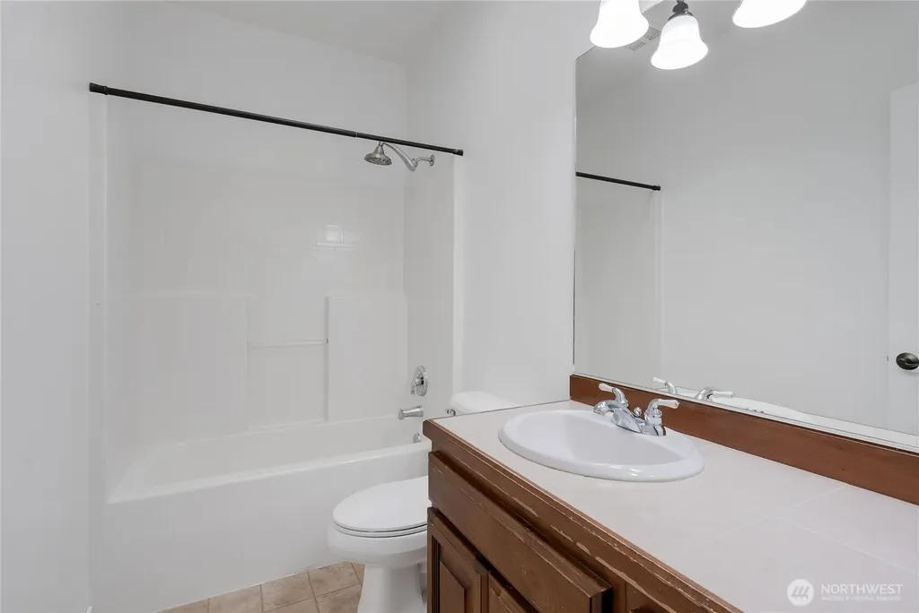 758 Tufts Avenue E Port Orchard WA 98366
