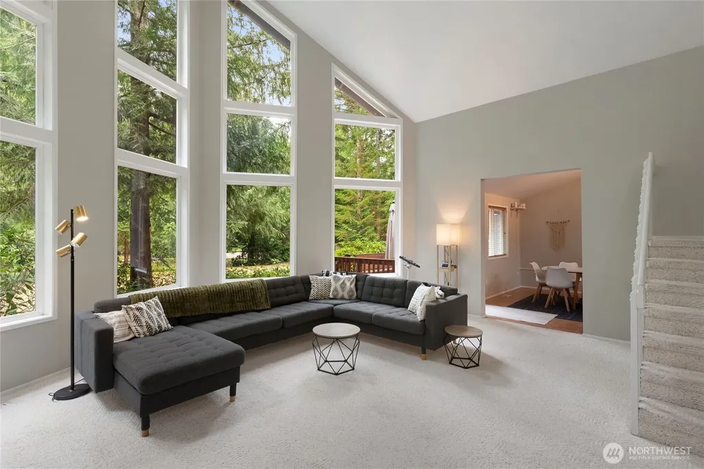 41 E Westlake Place Allyn WA 98524